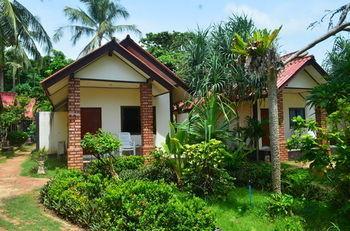Baansuan Rimnam Resort 甲米 外观 照片
