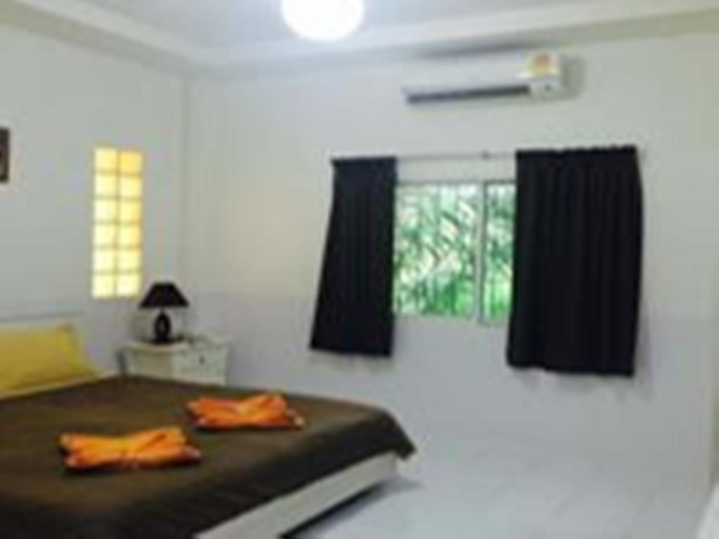 Baansuan Rimnam Resort 甲米 外观 照片